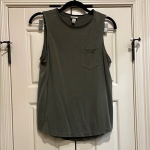 A New Day Gray Sleeveless Muscle Tee Relaxed Fit